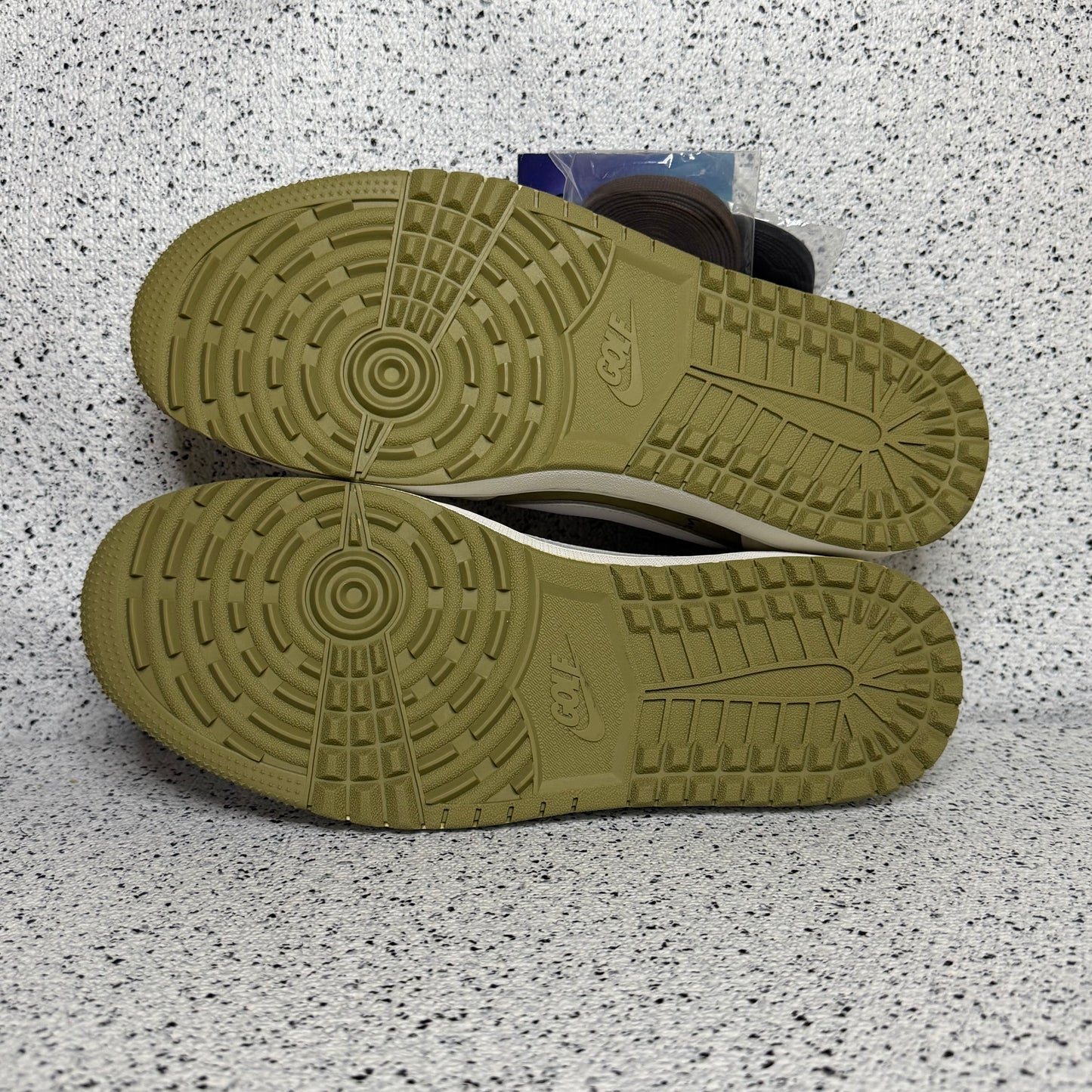 Jordan 1 Low Travis Scott Golf