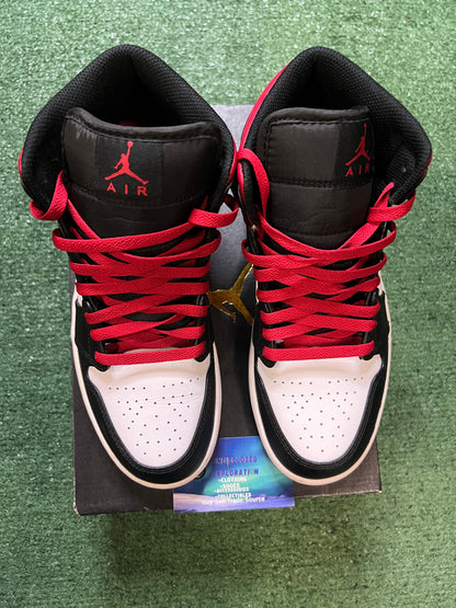 Air Jordan 1 gym red black toe size 8men/9.5women