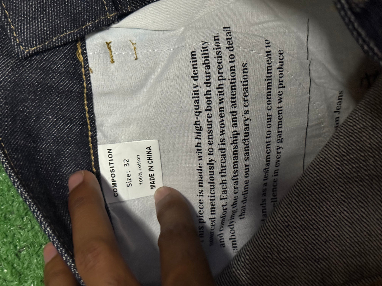 Unwonted Baggy Jeans