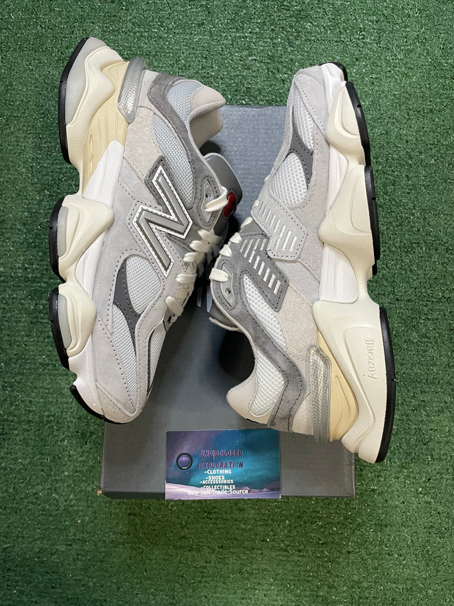 New Balance 9060 rain cloud