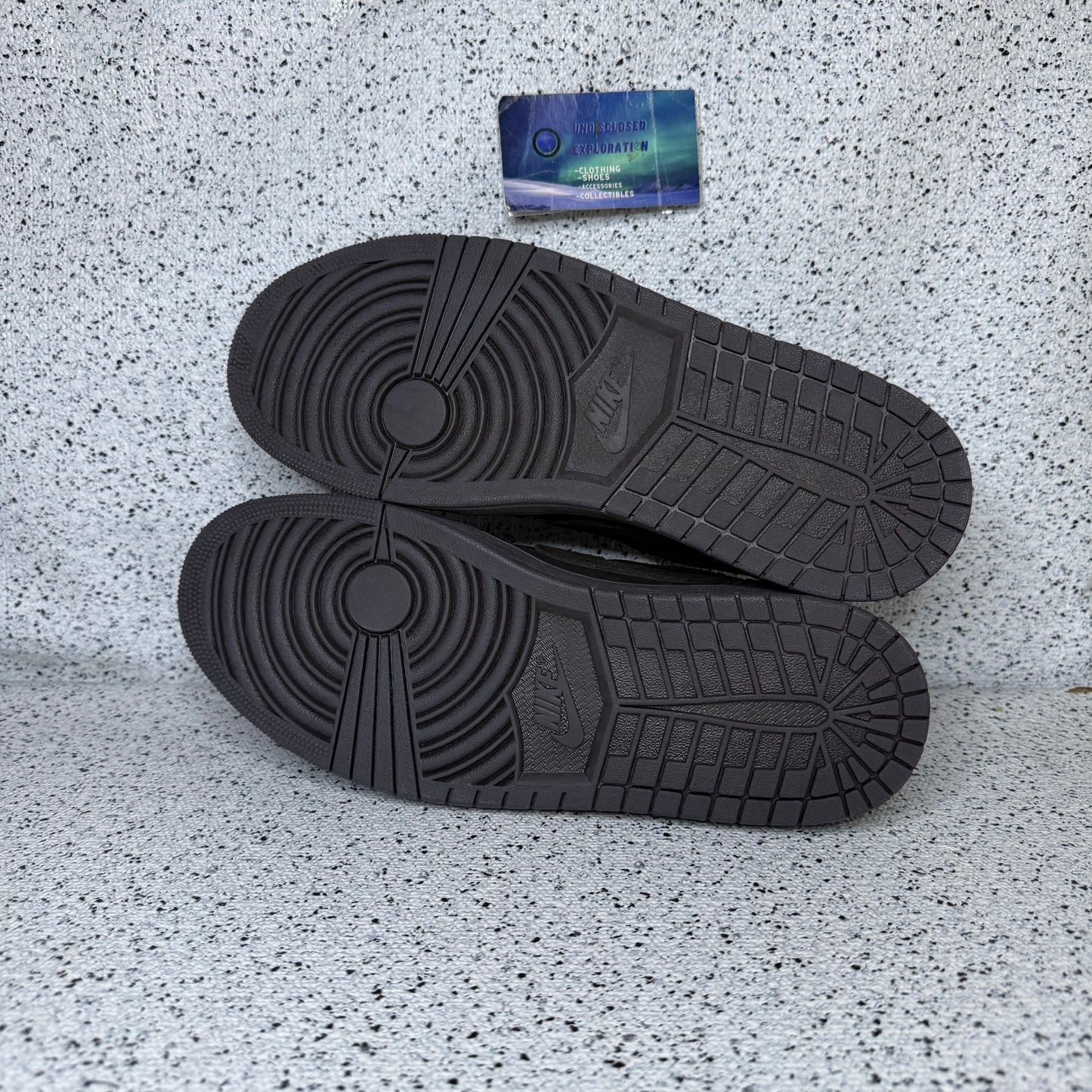 Jordan 1 Low Travis Scott Velvet