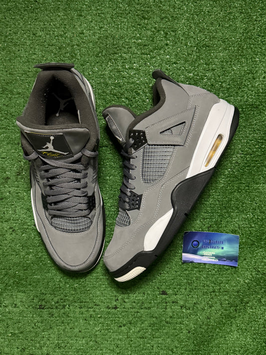 Jordan 4 Cool Grey 12 Men/13.5 Women “Preowned”