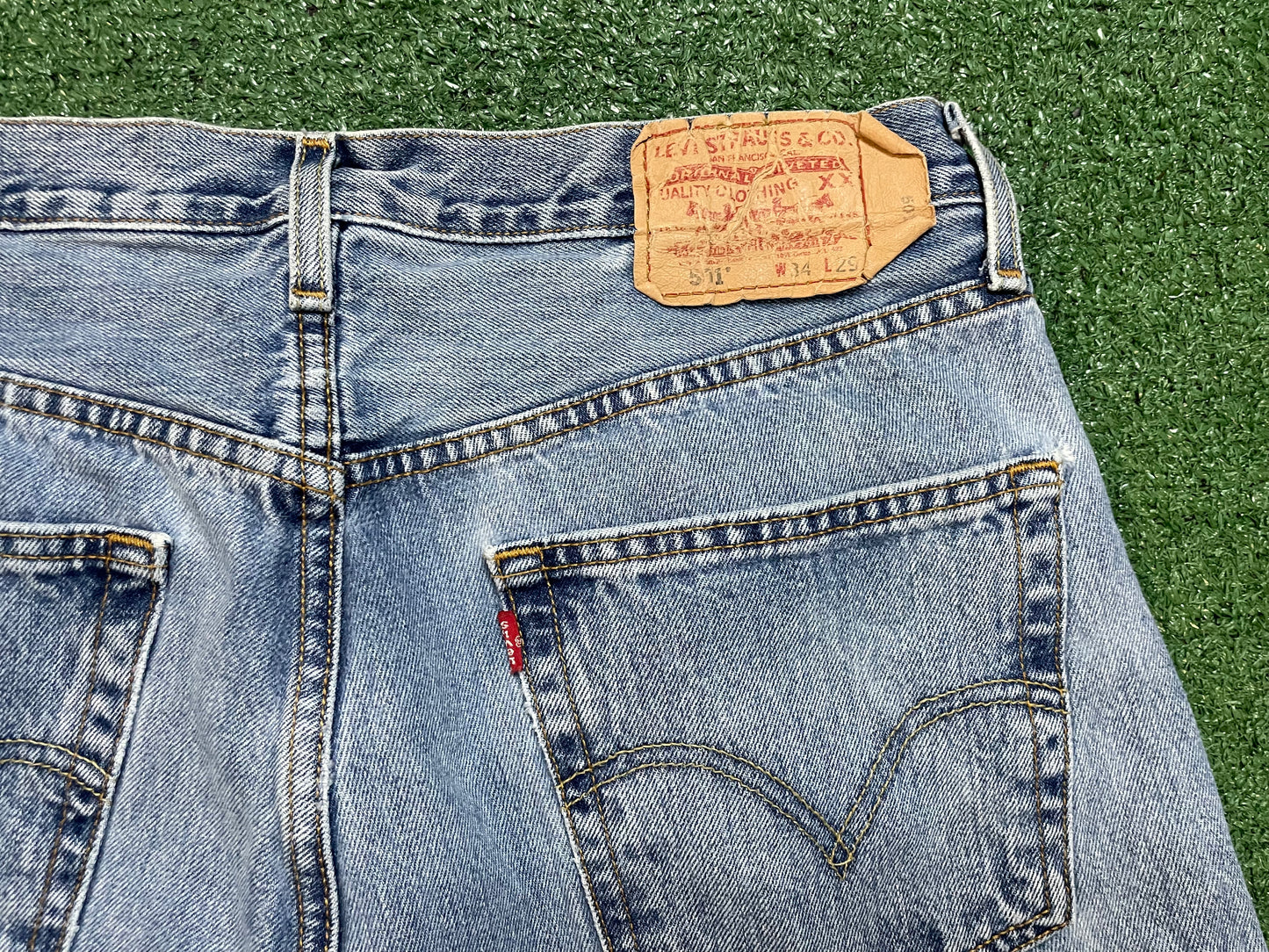 Vintage Levi 501 light wash jeans