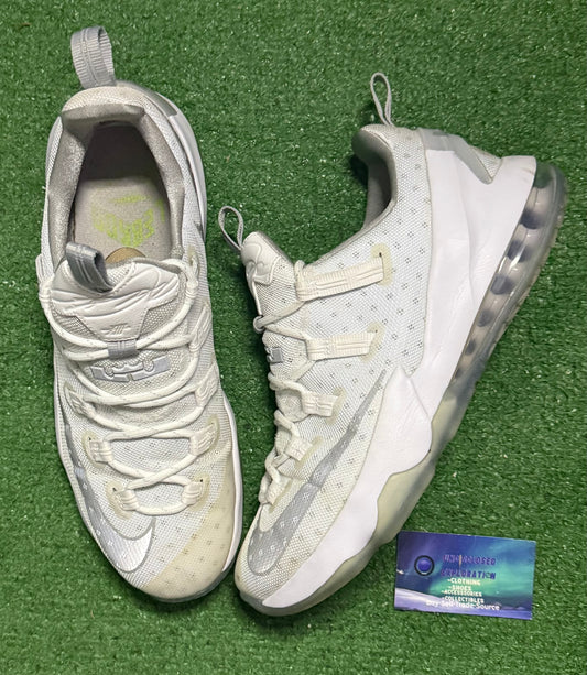 Nike LeBron 13 Low Metallic Silver 12 Men/13.5 Women “Preowned”