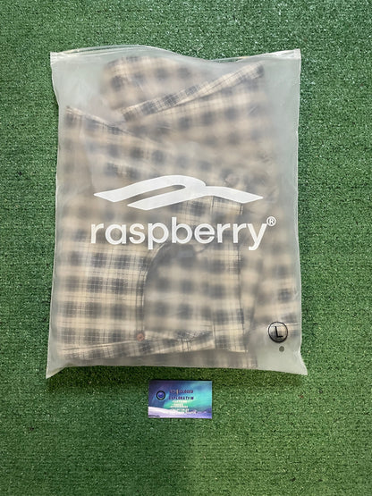 Gv Gallery Raspberry hills plaid cargos