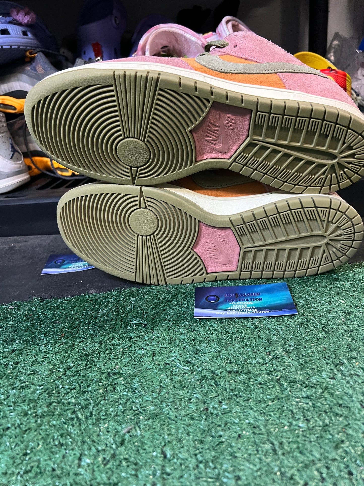 Nike Sb dunk low stardust size 11.5men/13women
