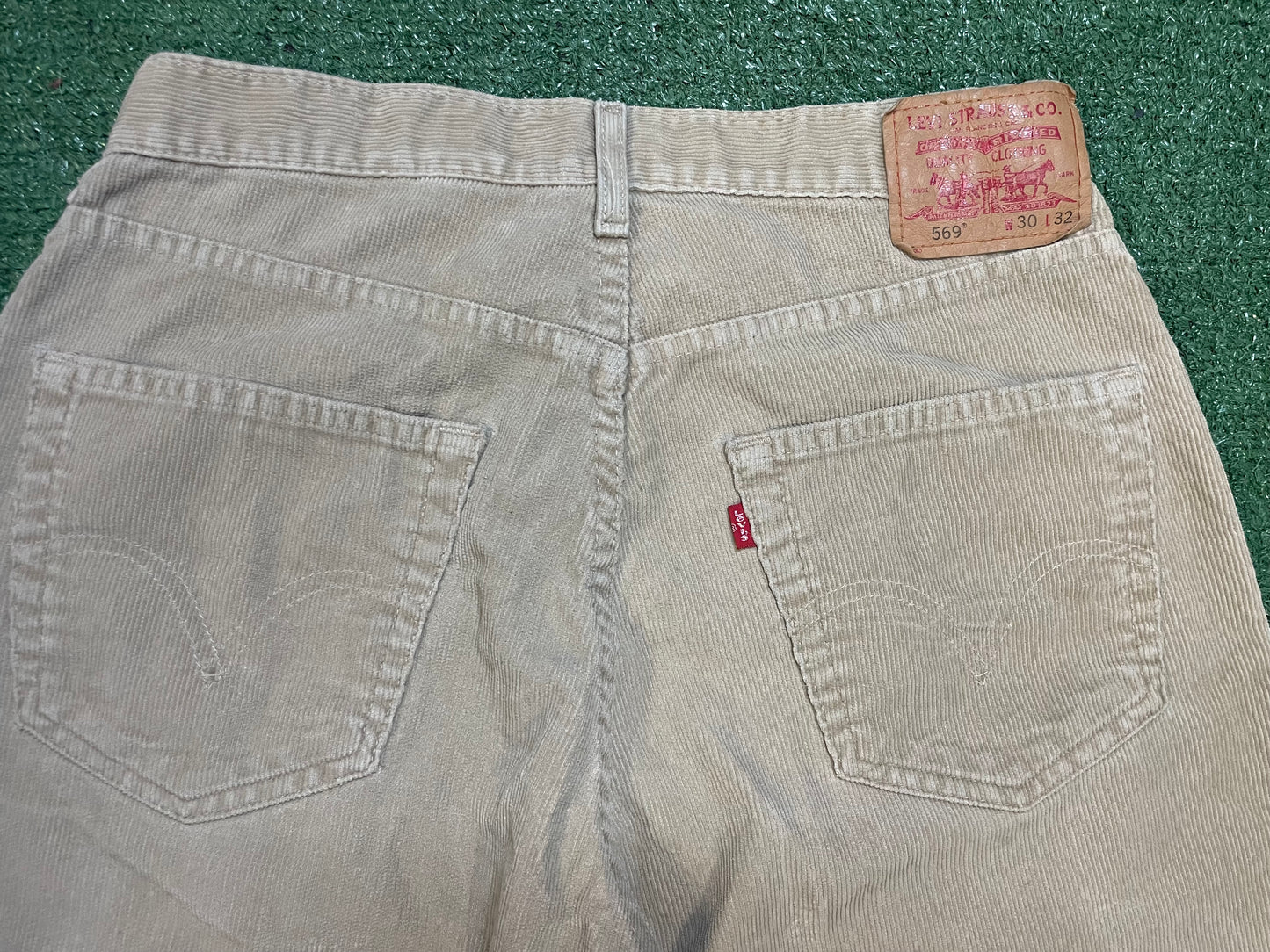 Levi’s 569 tan corduroy pants