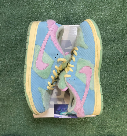 Nike SB Dunk Low verdy size 11men/12.5women