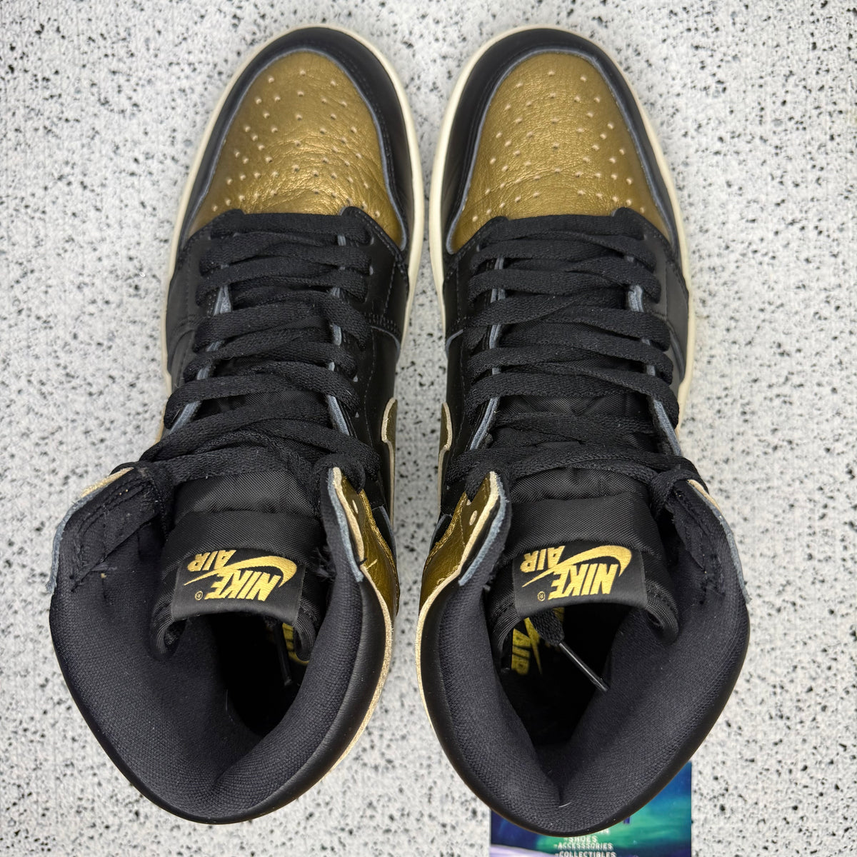 Jordan 1 Black Metallic Gold 10 Men “Preowned”
