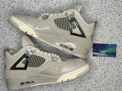 Jordan 4 Frozen Moments 10.5 Men/12 Women “Preowned”