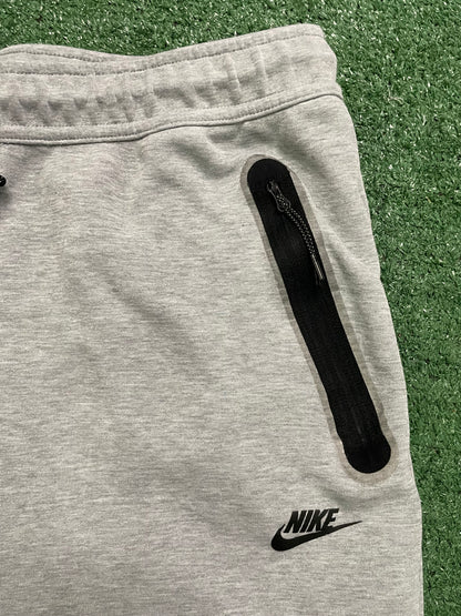 Nike tech fleece grey straight leg pants