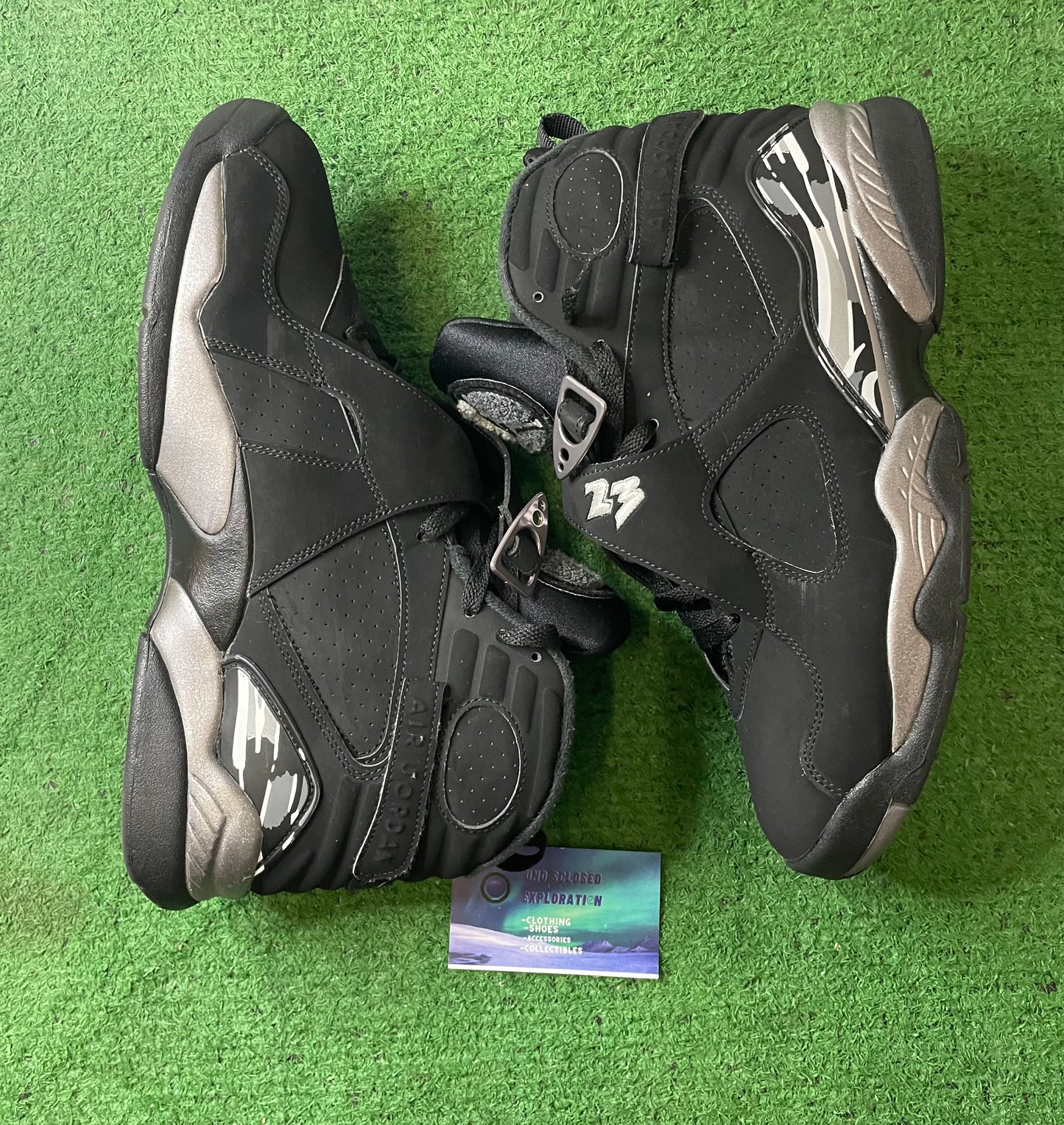 Jordan 8 Chrome 2015 size 11men/12.5women