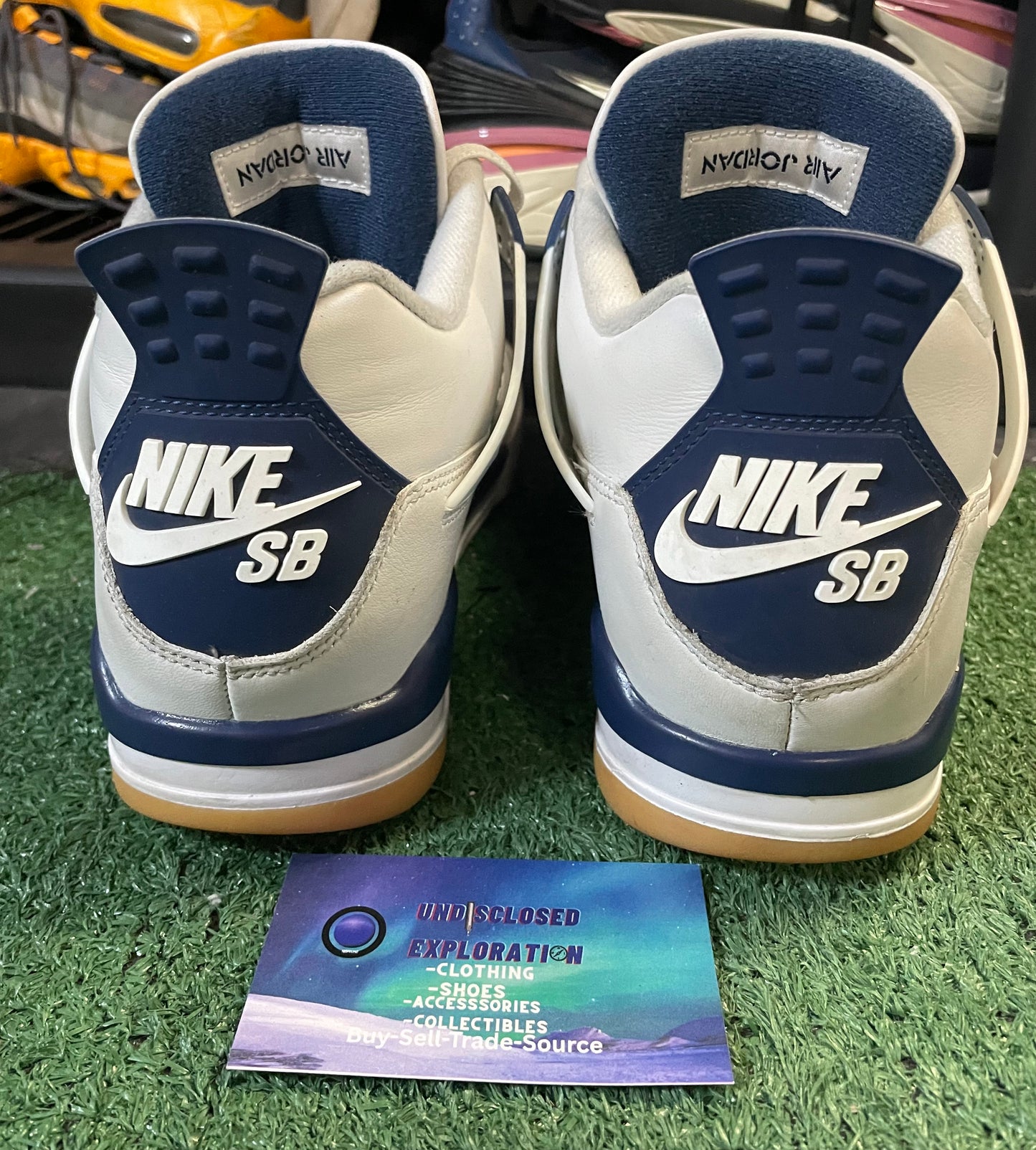 Air Jordan 4 sb  Midnight Navy size 8.5men/10women