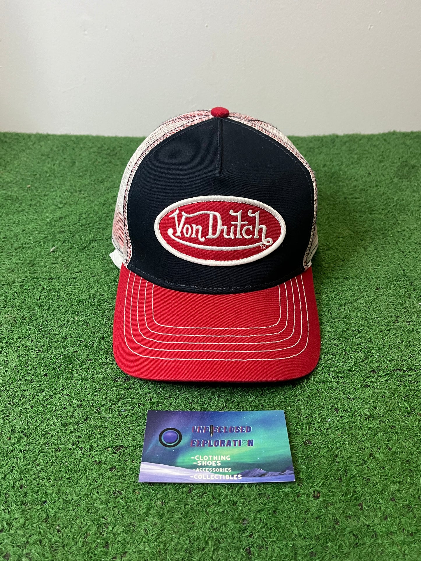 Von Dutch Navy and Red Hat