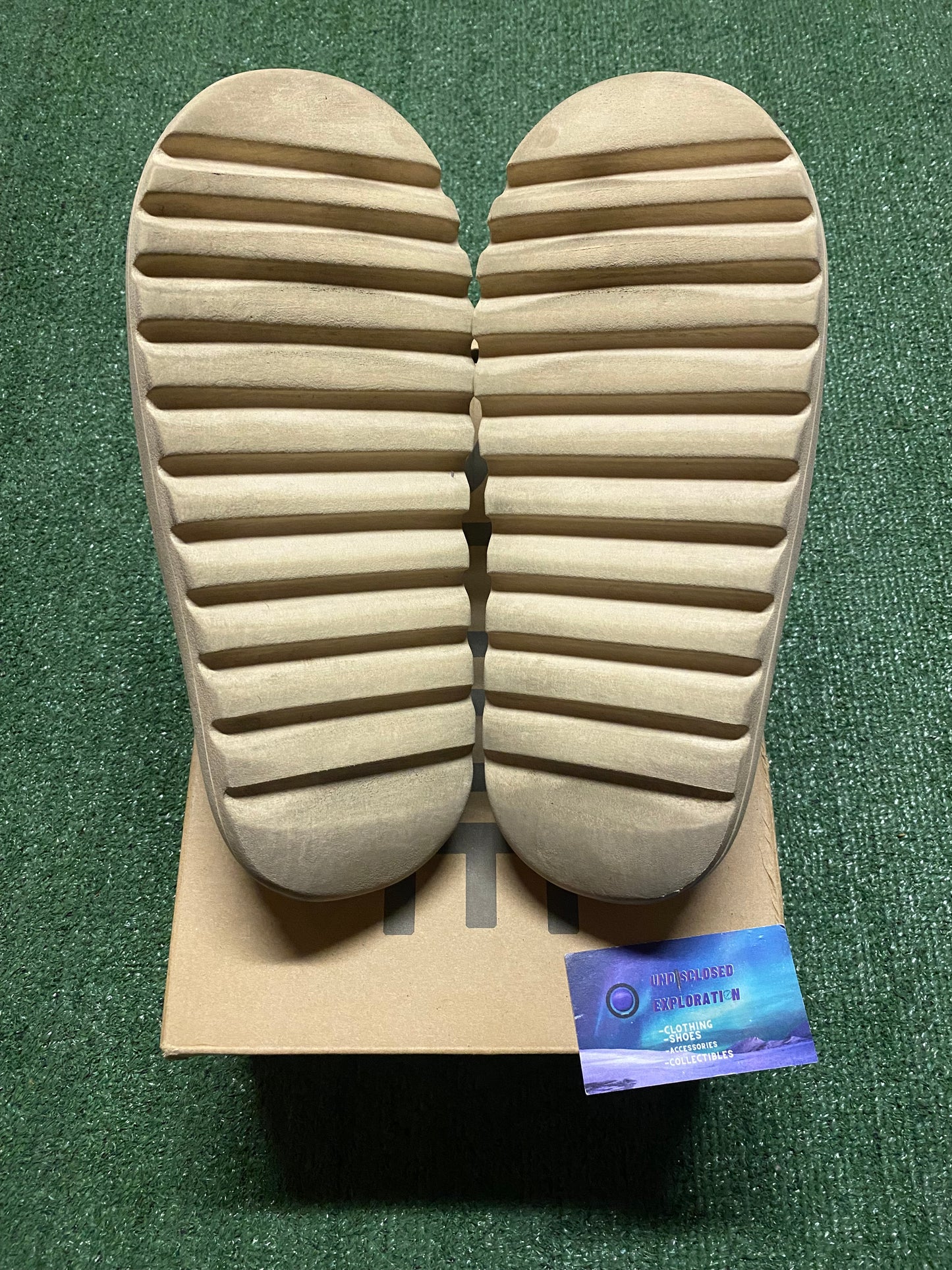 Adidas Yeezy Slide “Bone” size 13men/14.5women