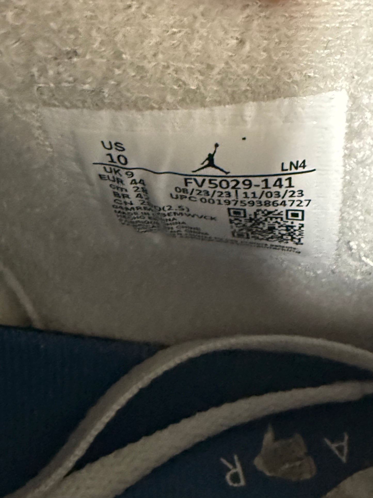 Jordan 4 Military Blue 10 Men/11.5 Women “Preowned”