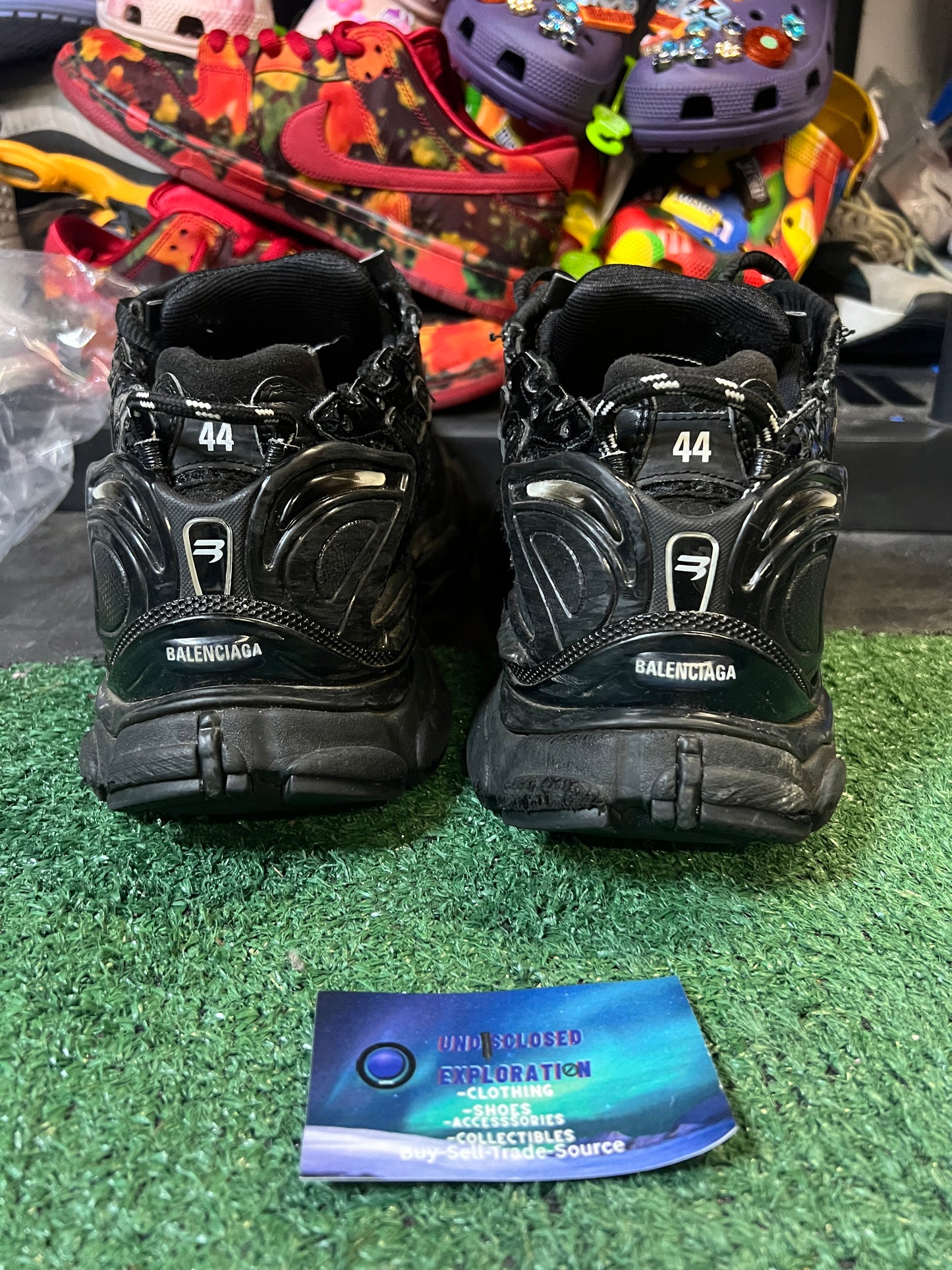 Balenciaga runner triple black size 11men/12.5women(EU 44)