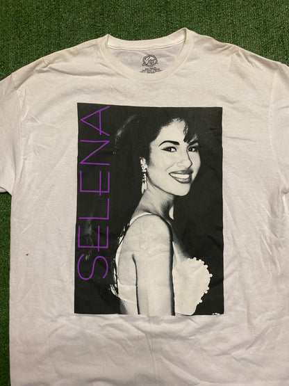 Selena T-shirt