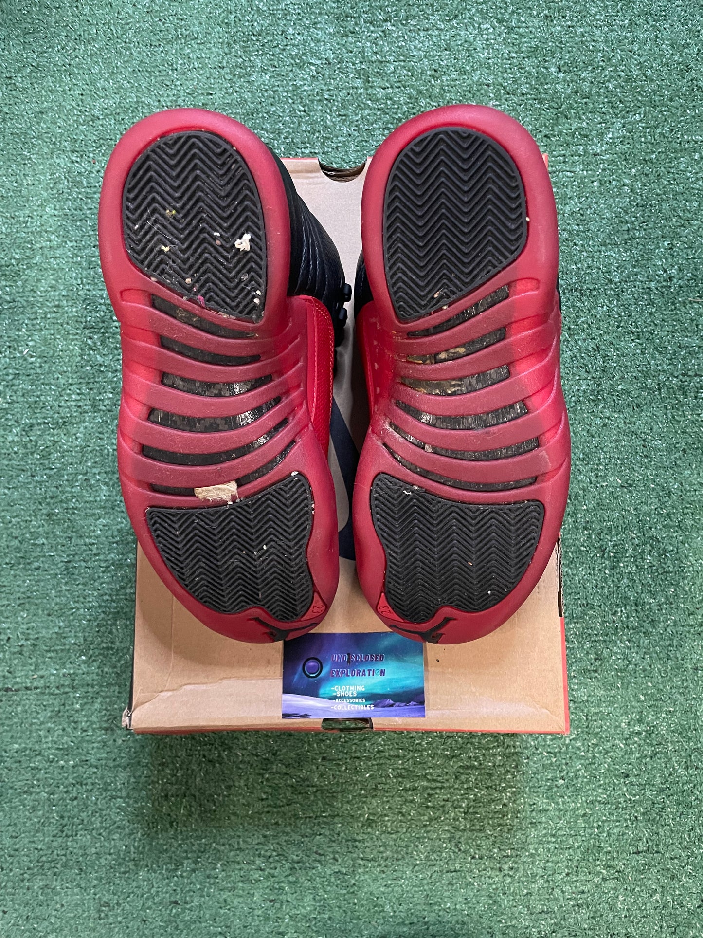 Air Jordan 12 flu game 2025 size 9men/10.5women