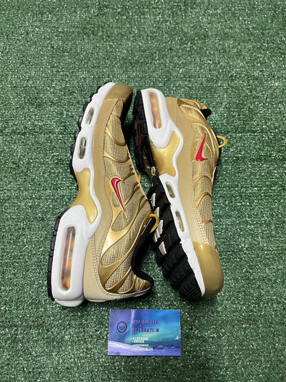 Nike Air Max Plus Metallic Gold size 9.5men/11women