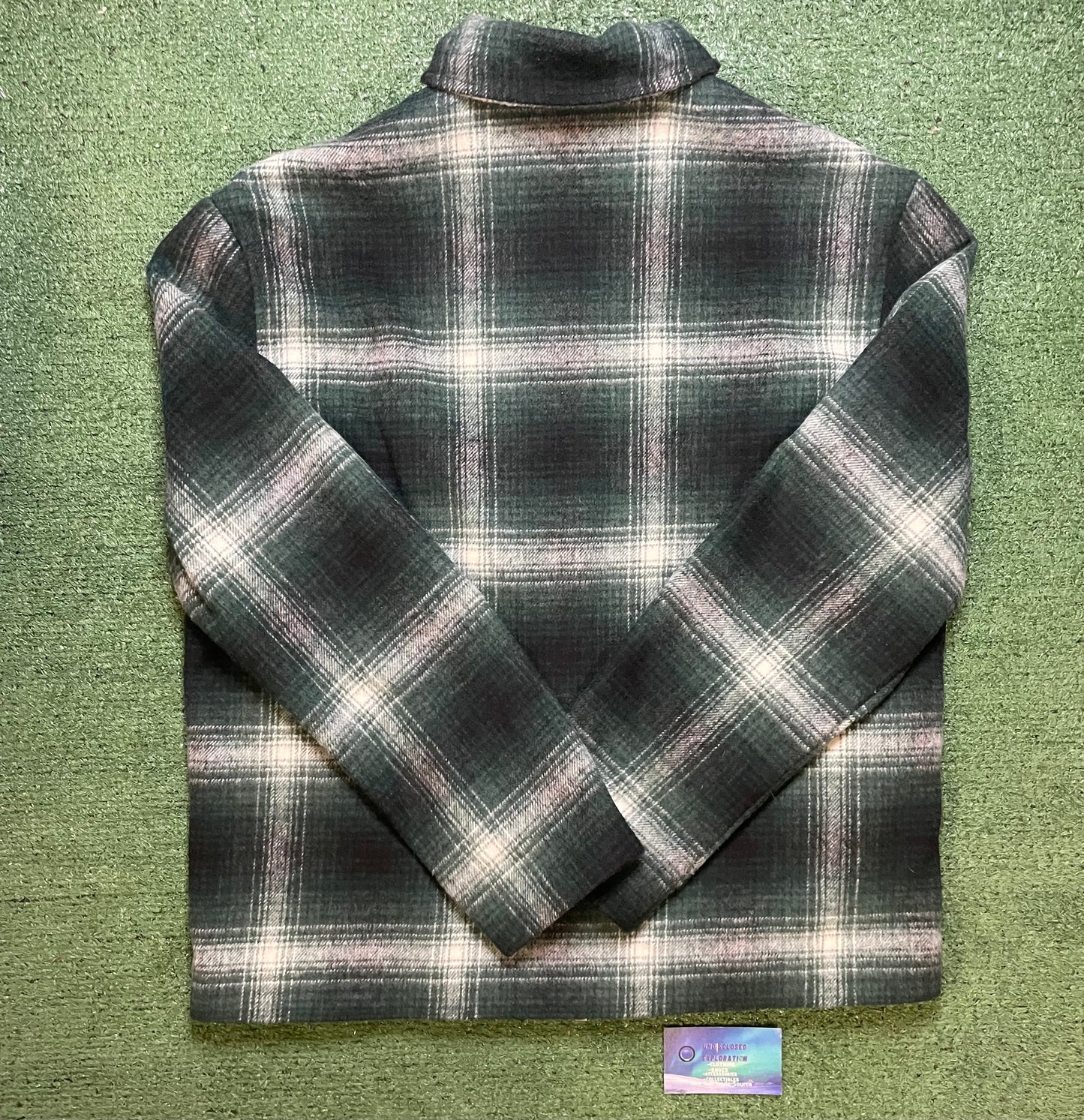H&M wool blend white and green zip up flannel