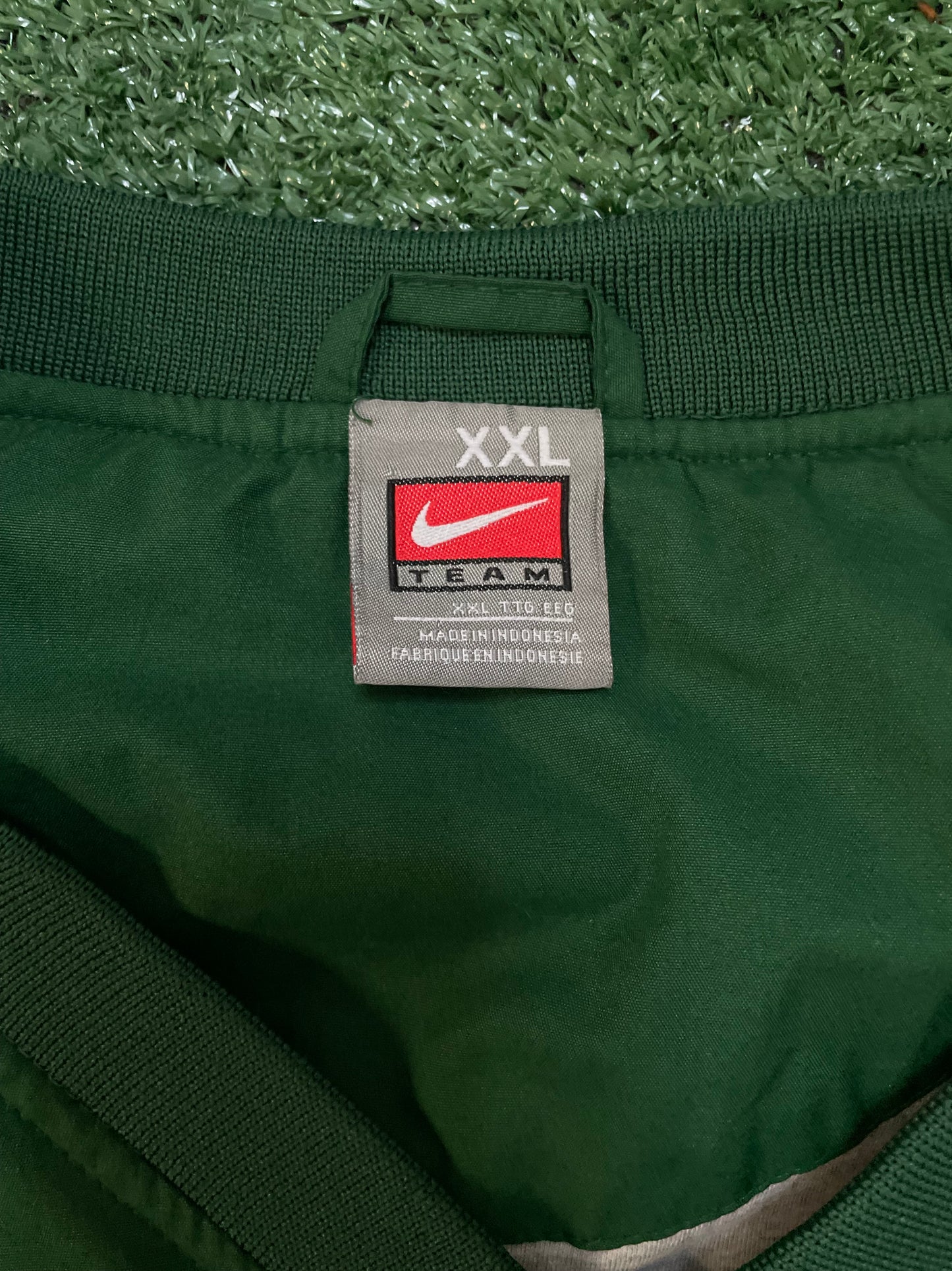 Vintage 1990s Nike center swoosh forest green pullover crewneck