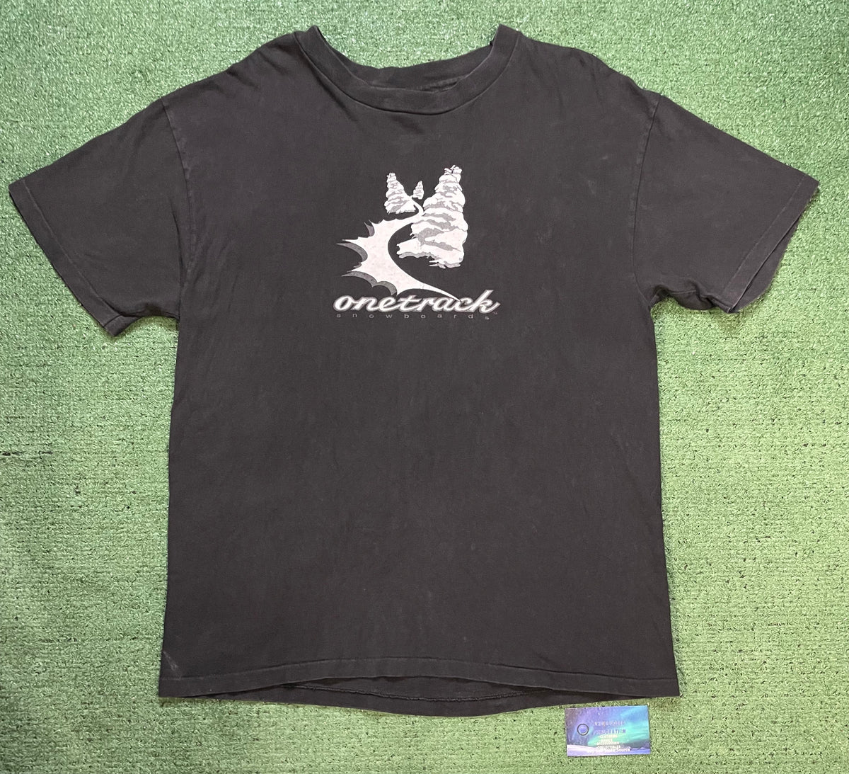 Vintage 1990s onetrack snowboards black tee