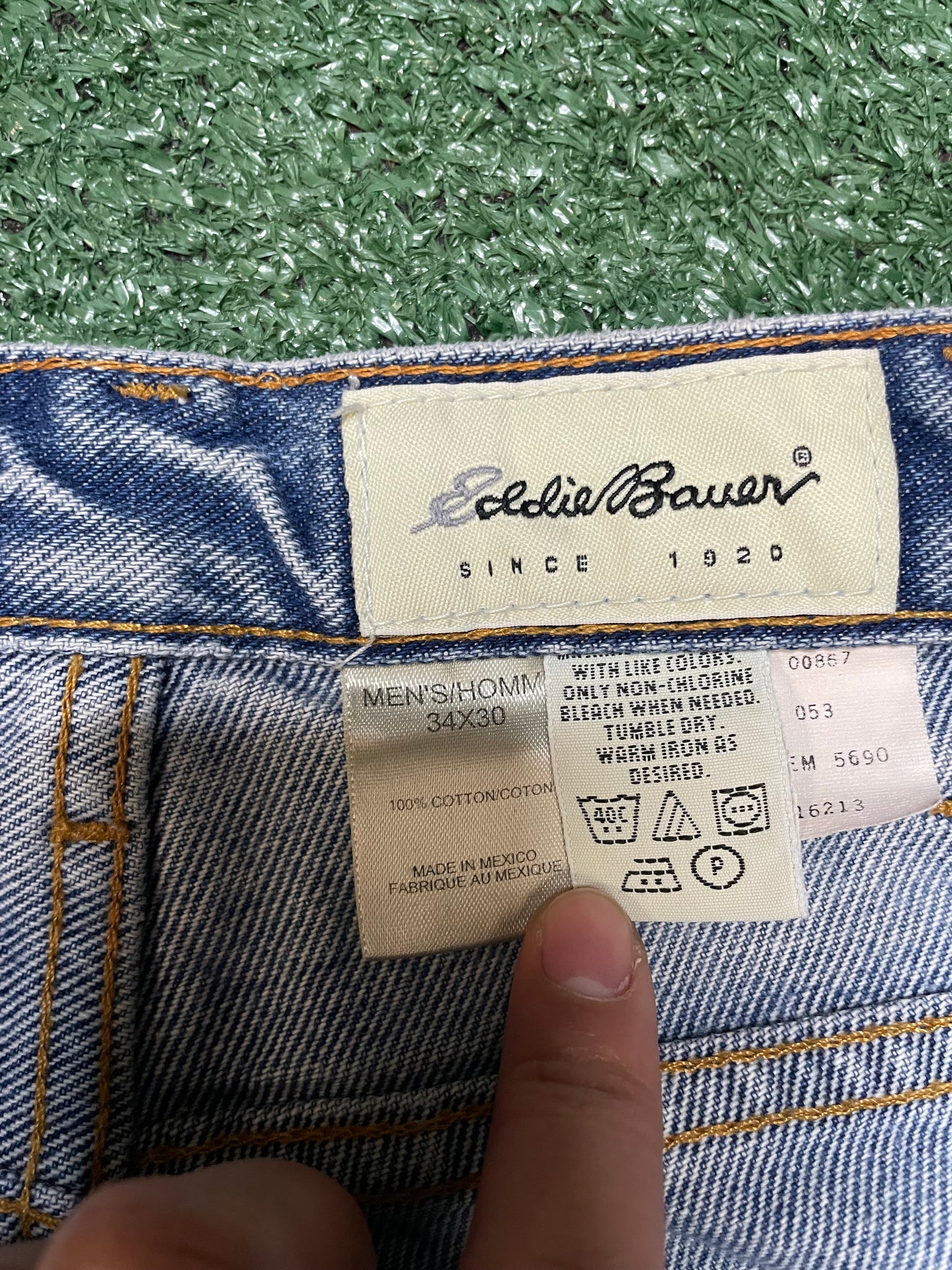 Vintage 1990s Eddie Bauer light wash jeans
