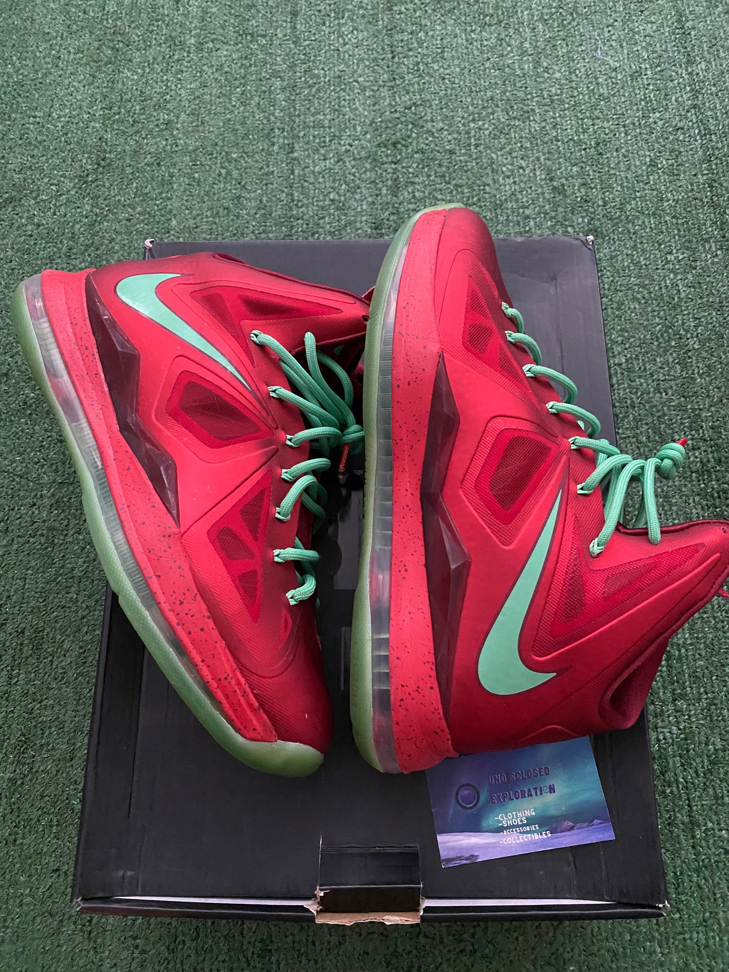 Nike Lebron 10 Christmas size 10.5men/12women