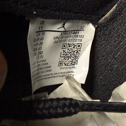 Jordan 11 Bred 11 Men “Preowned”
