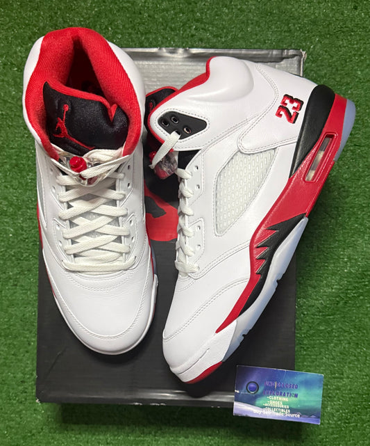 Jordan 5 Fire Red 10.5 Men/12 Women “Preowned”