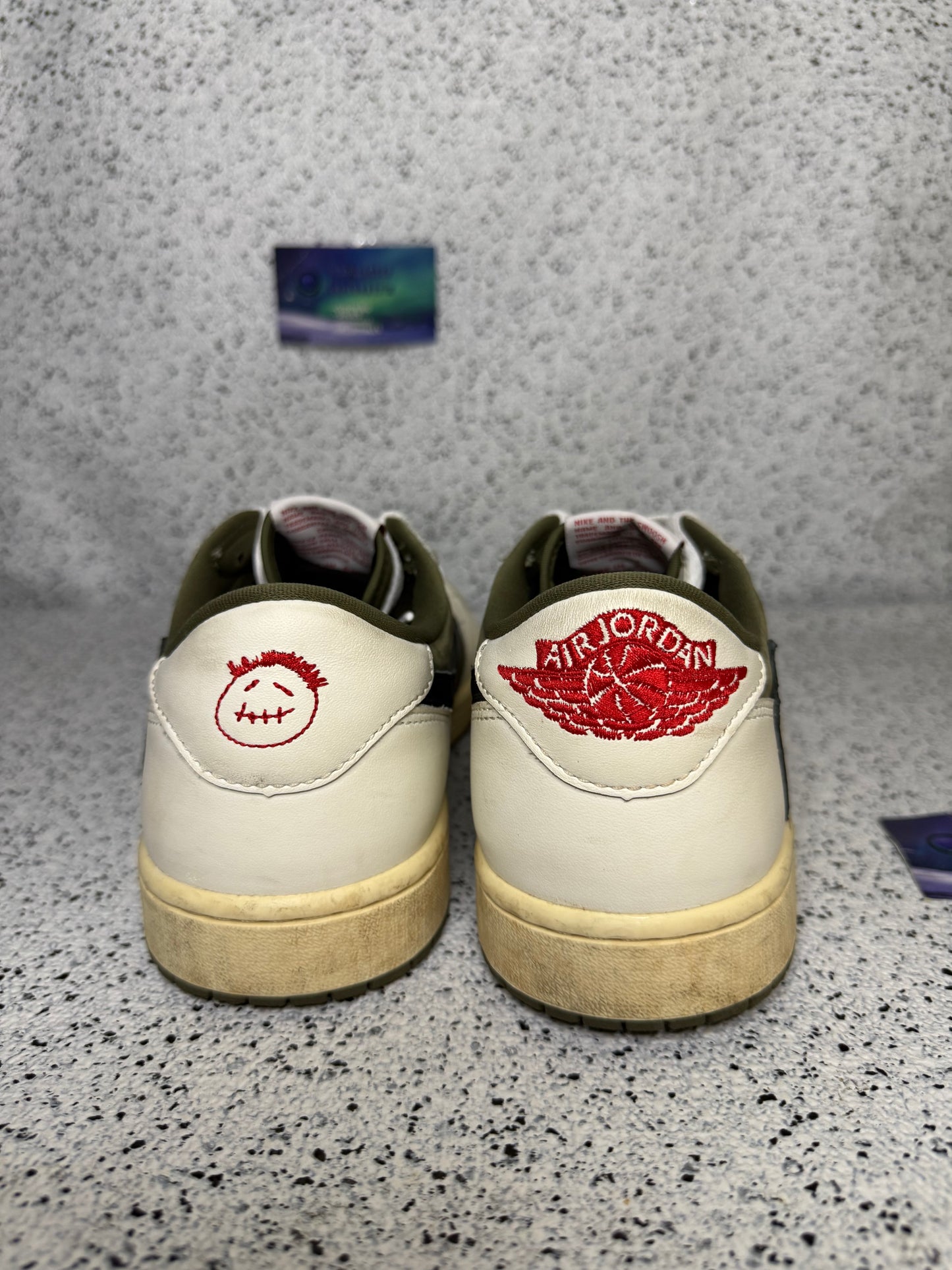 Jordan 1 Low Travis Scott Medium Olive 9.5 Men/11 Women “Preowned”