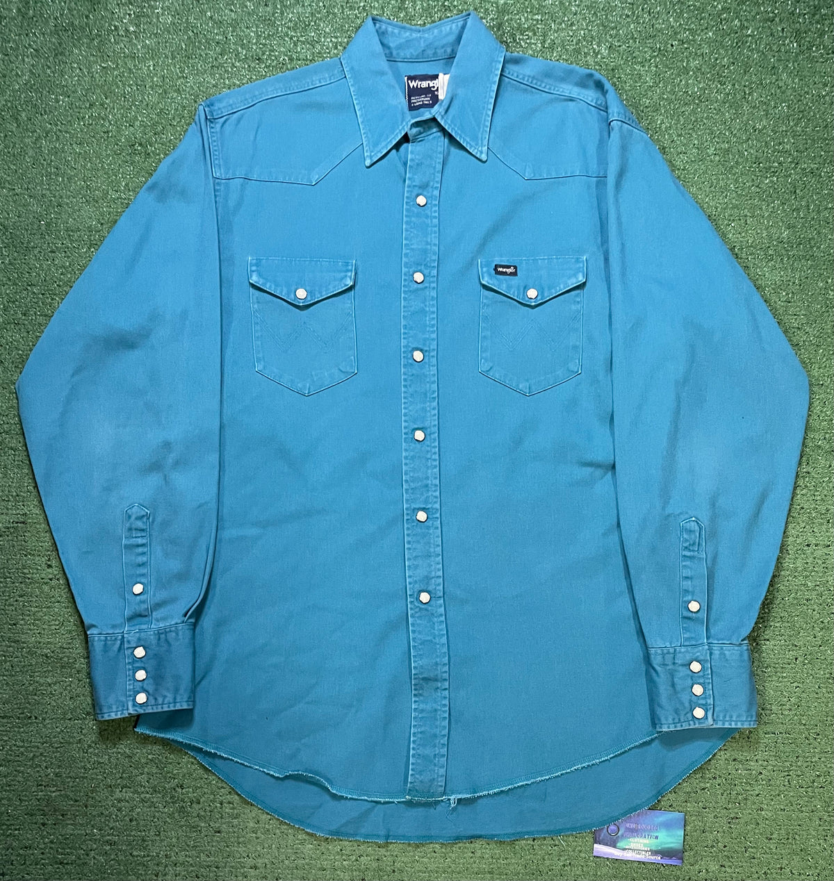 Vintage 1990s Wrangler brushpopper turquoise button up shirt