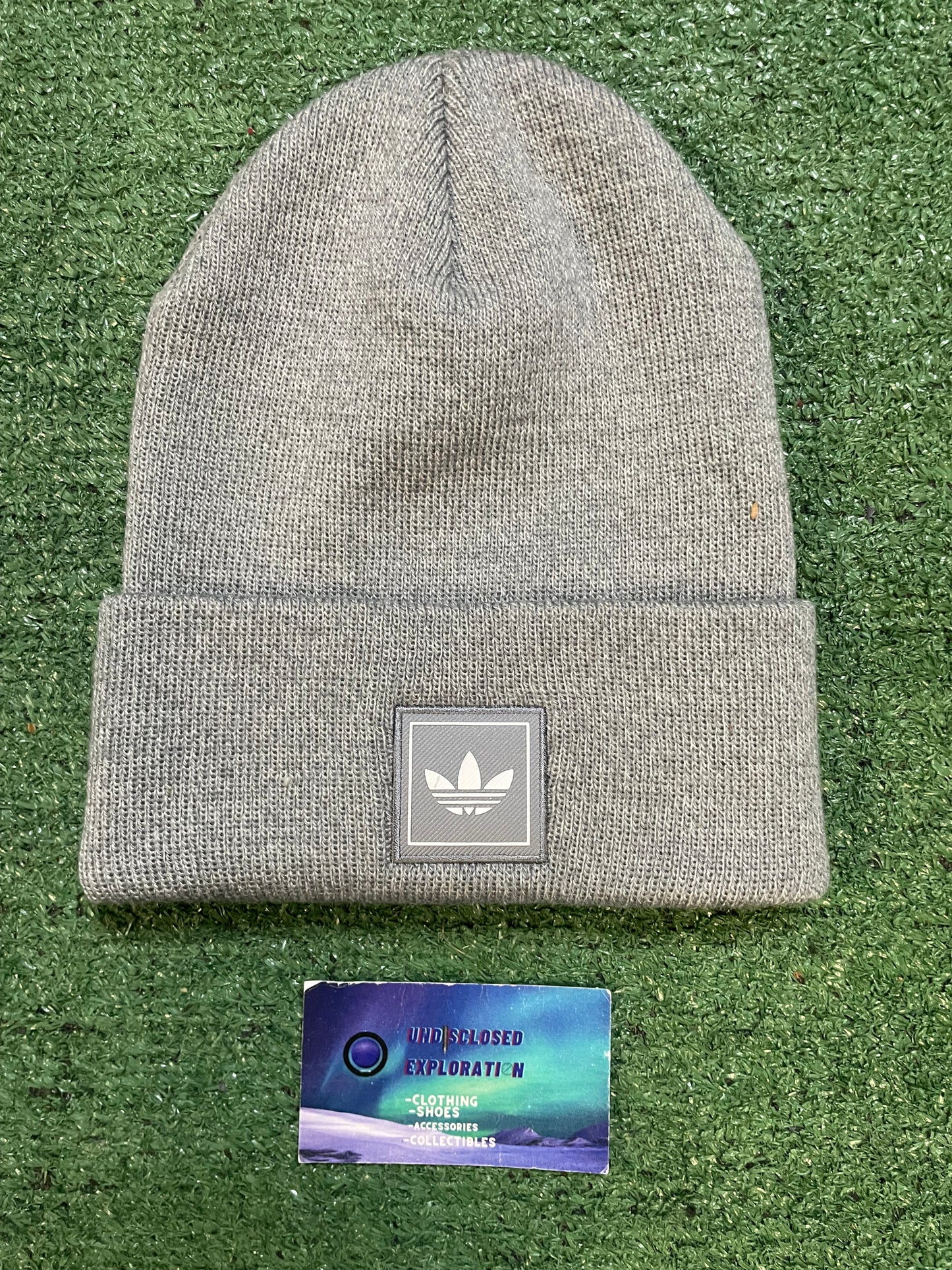 Adidas grey trefoil beanie