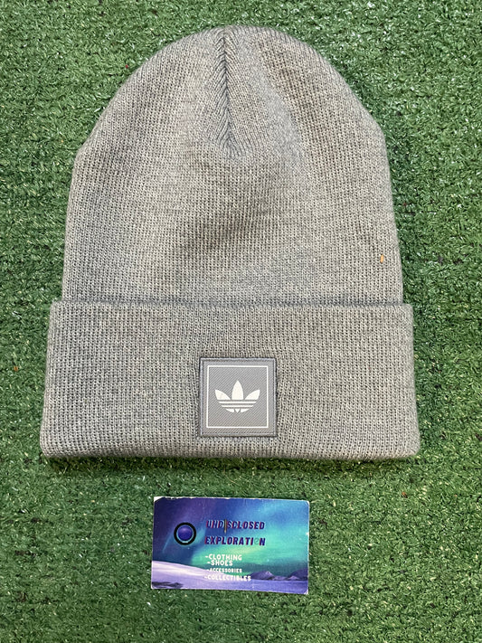 Adidas grey trefoil beanie