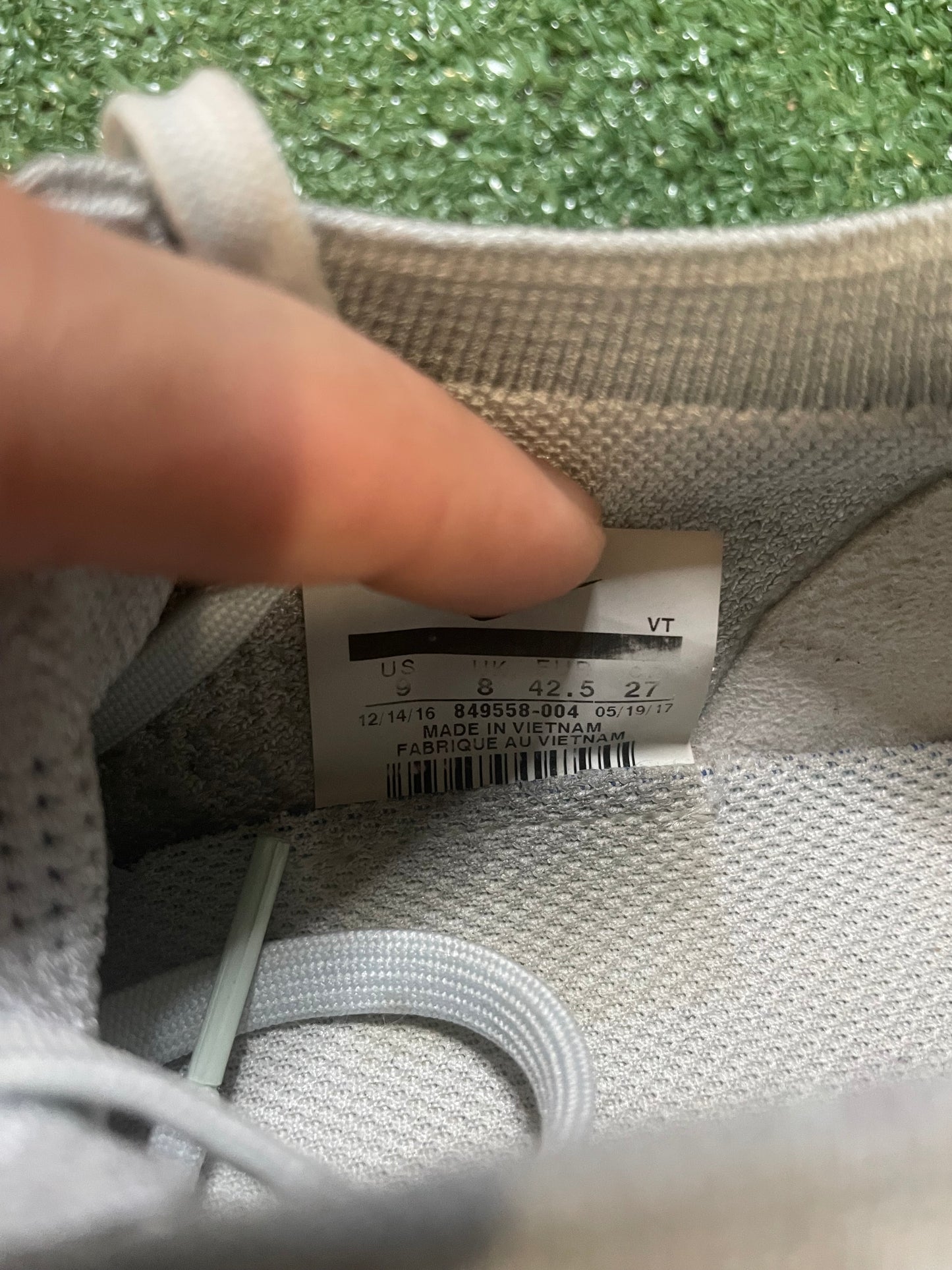 Nike vapormax pure platinum size 9men/10.5women