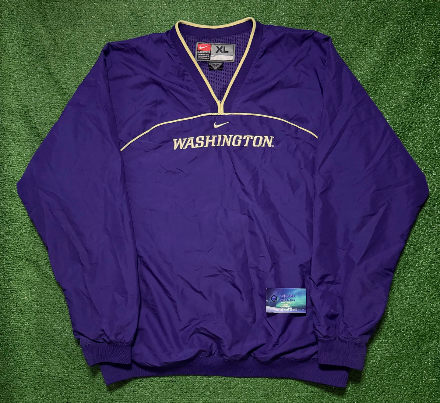 Vintage Washington Huskies Nike Center Swoosh Pullover