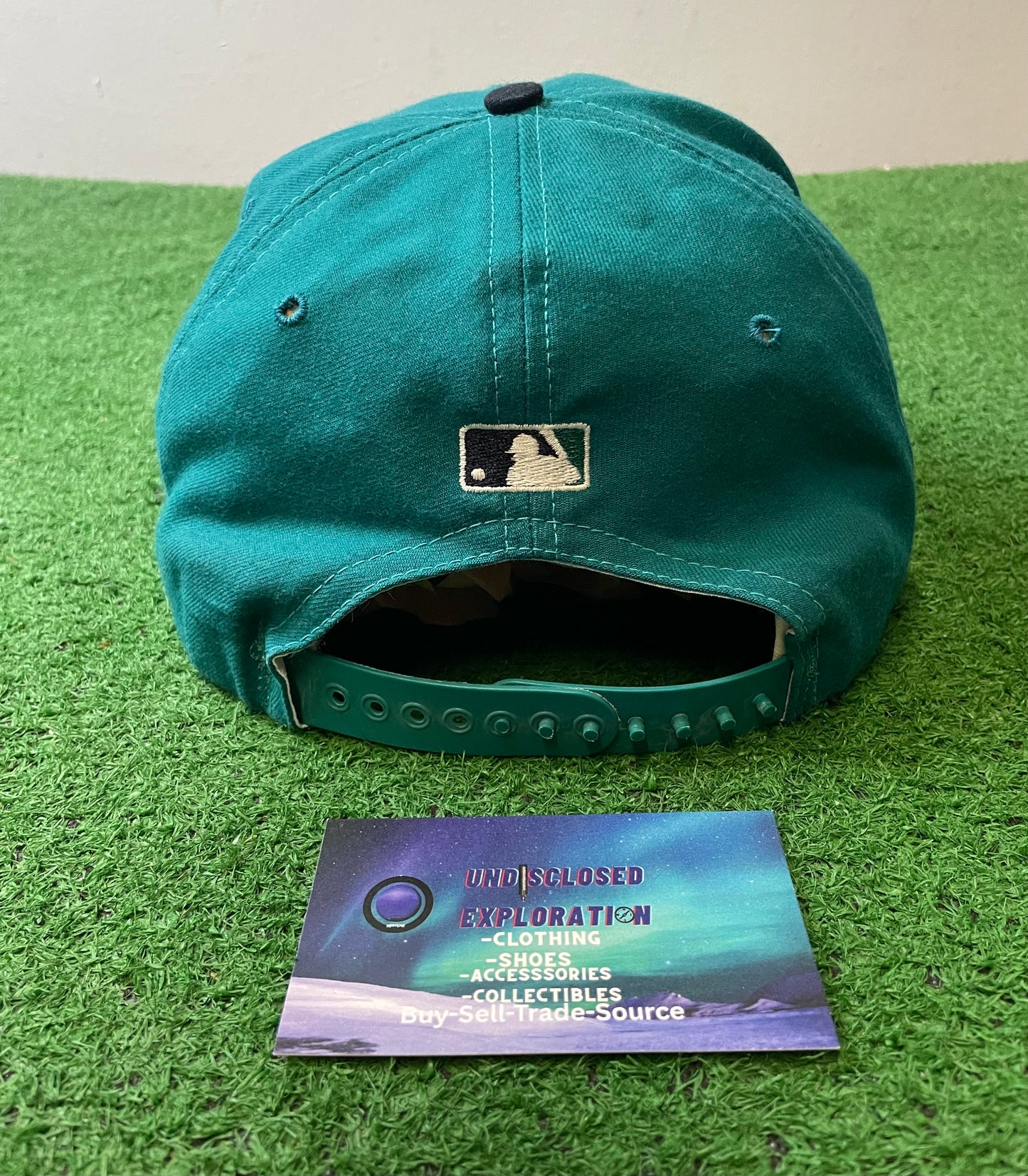 Vintage 1990s Seattle Mariners embroidered teal hat