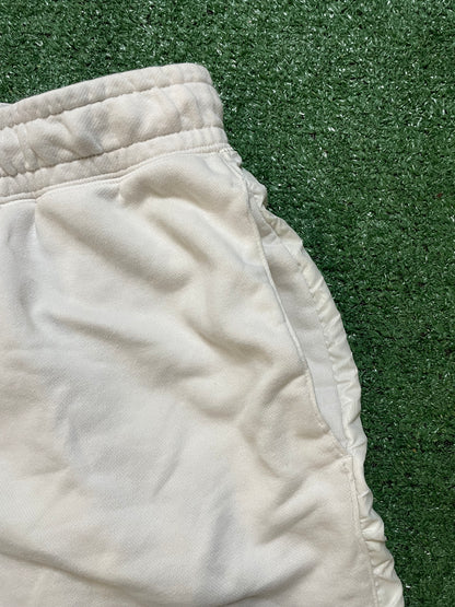 Nike alumni white shorts
