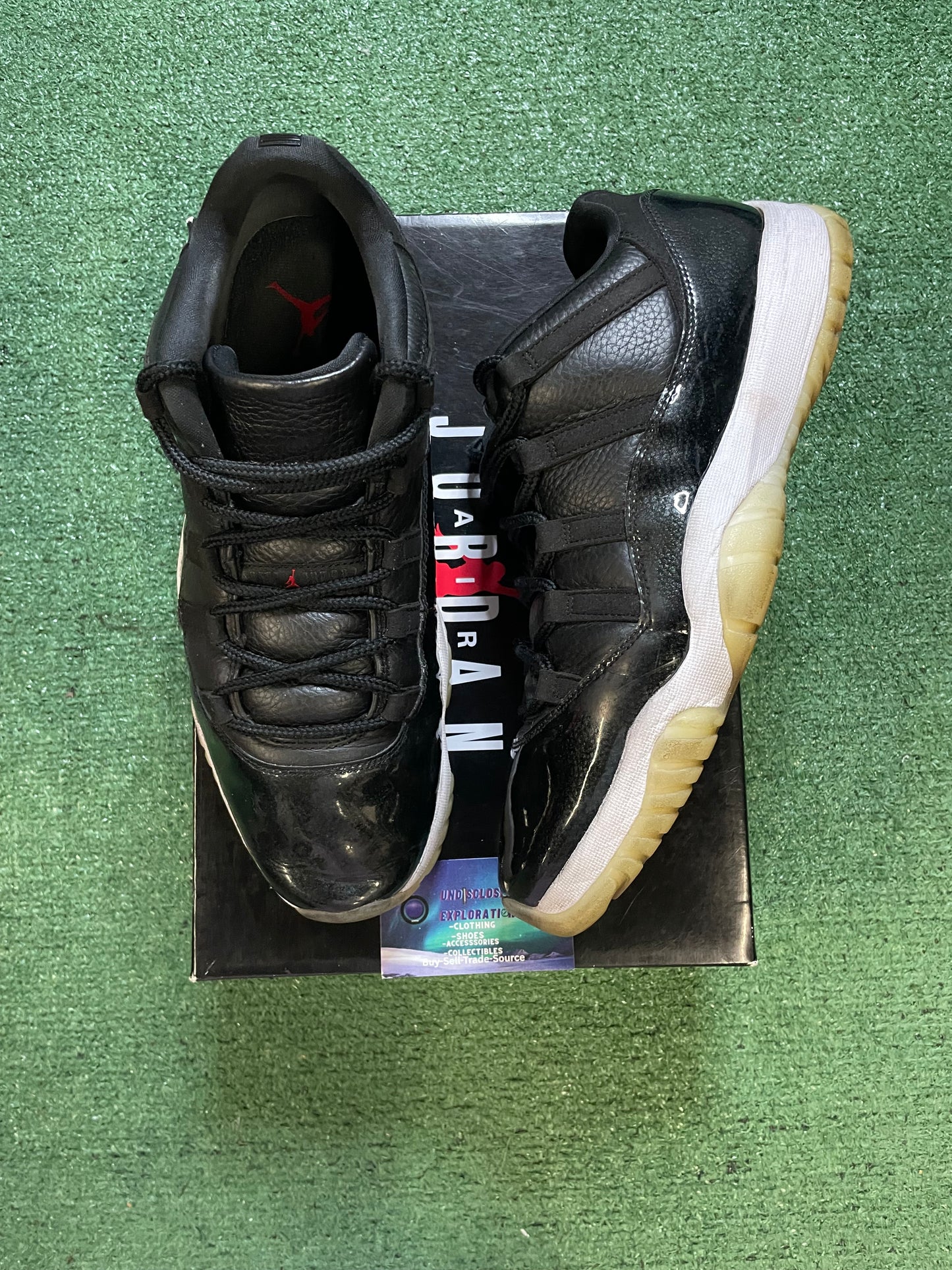 Air Jordan 11 low 72-10 size 13men/14.5women