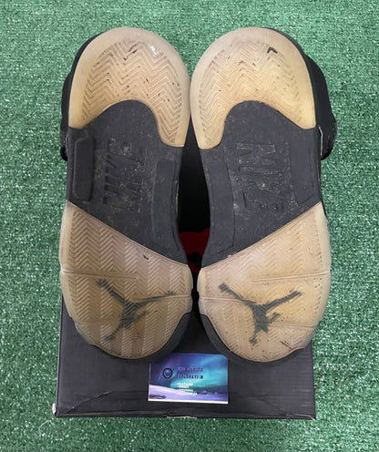 Jordan Metallic 5 2016 size 11men/12.5women