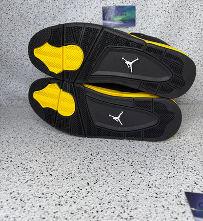 Jordan 4 Thunder