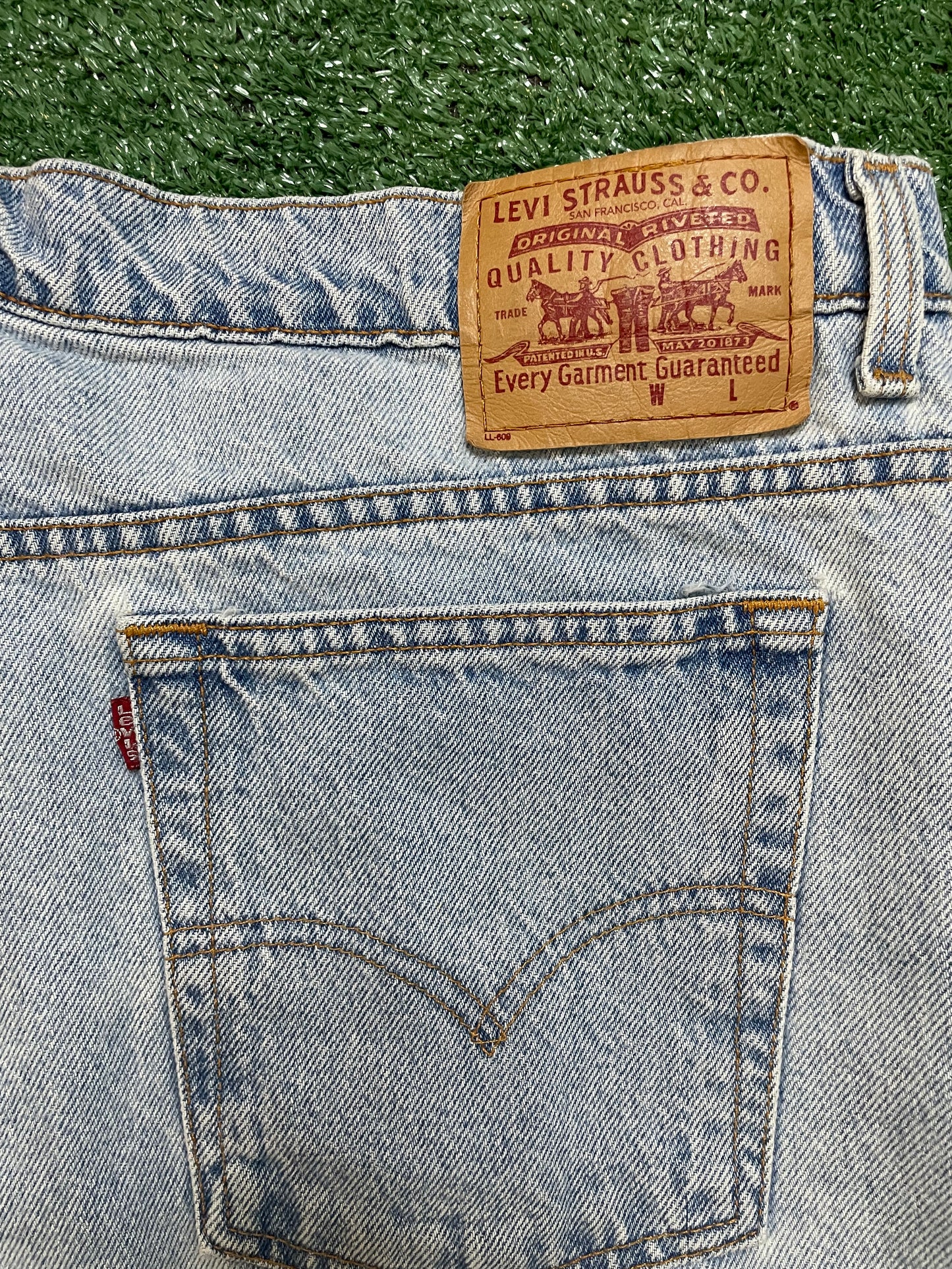 Vintage Levi light wash Jean shorts