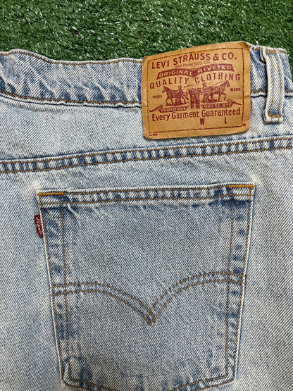 Vintage Levi light wash Jean shorts