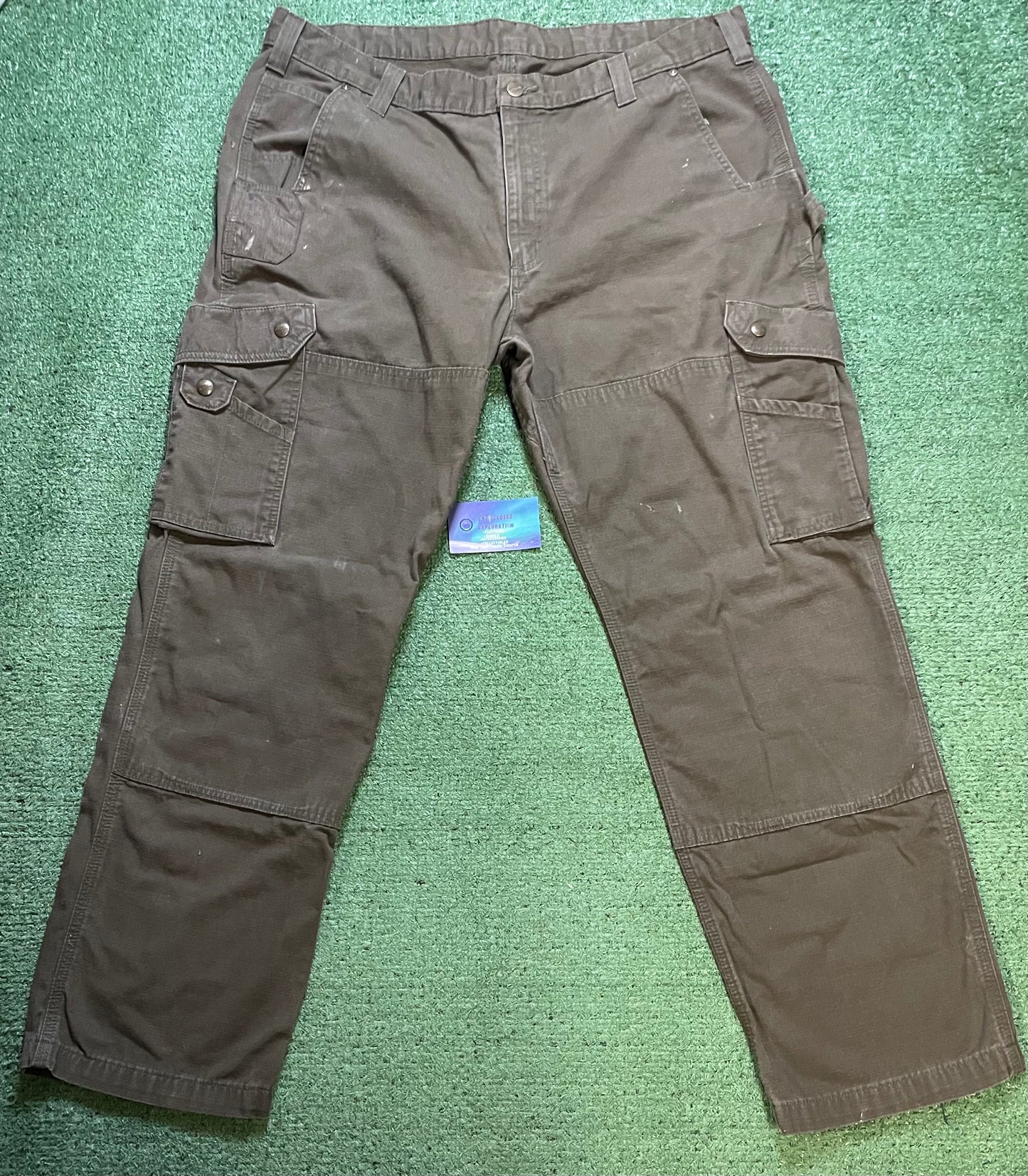 Carhartt olive cargo pants