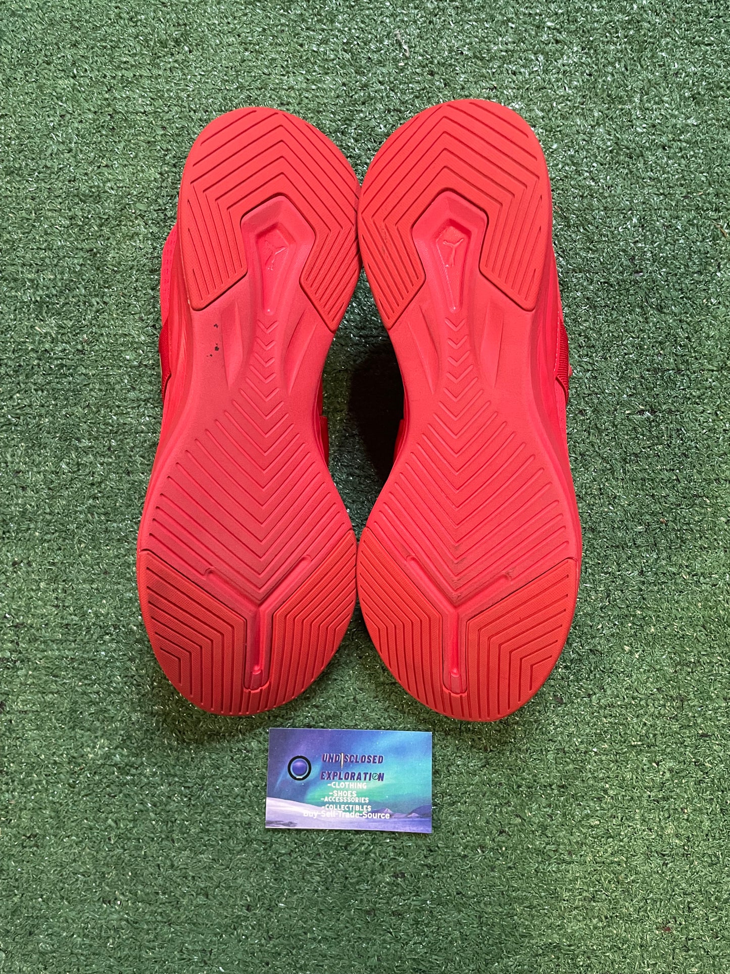 Puma Radiate High risk red 8.5men/10women