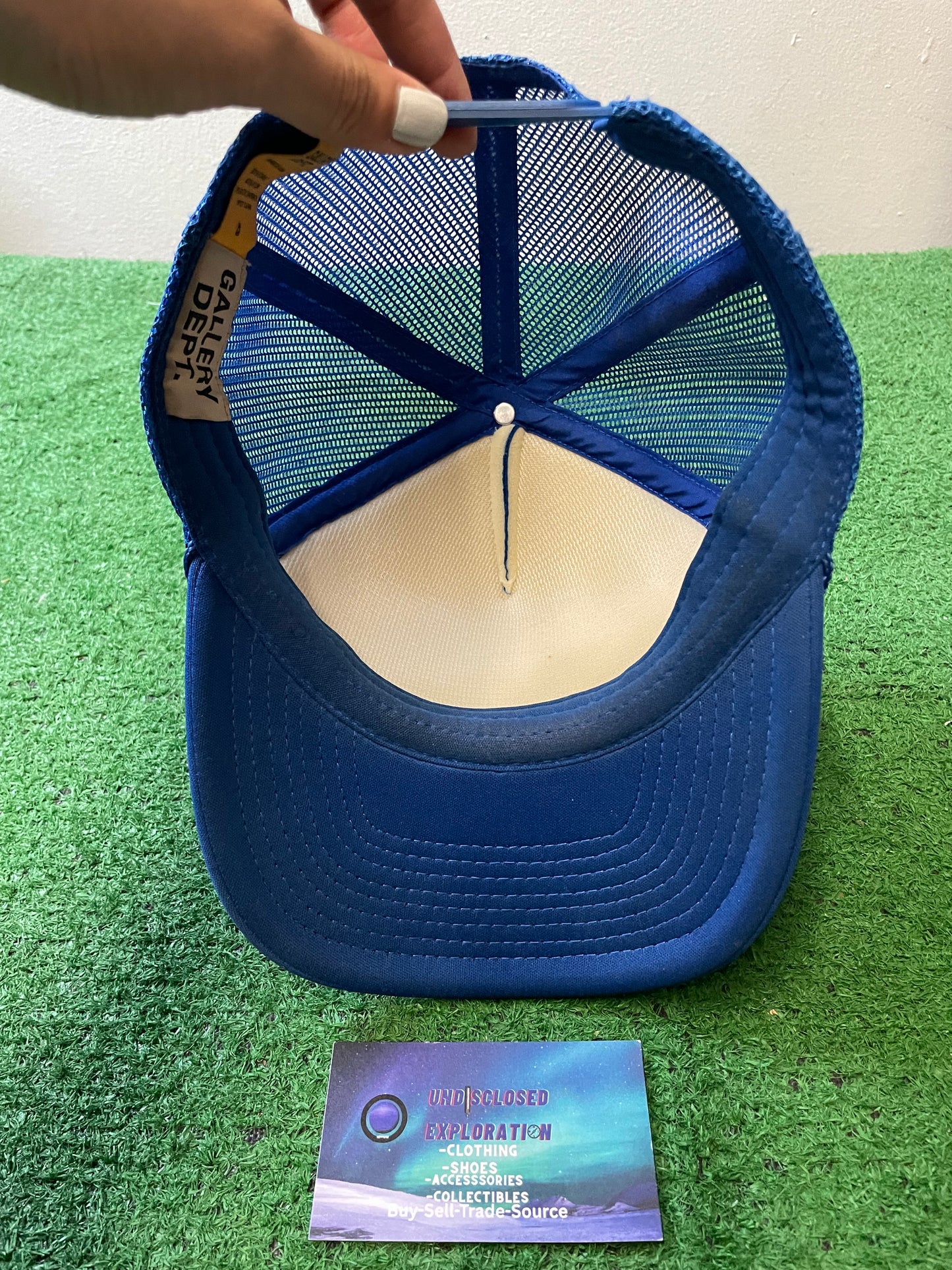 Gallery Dept blue and yellow trucker hat