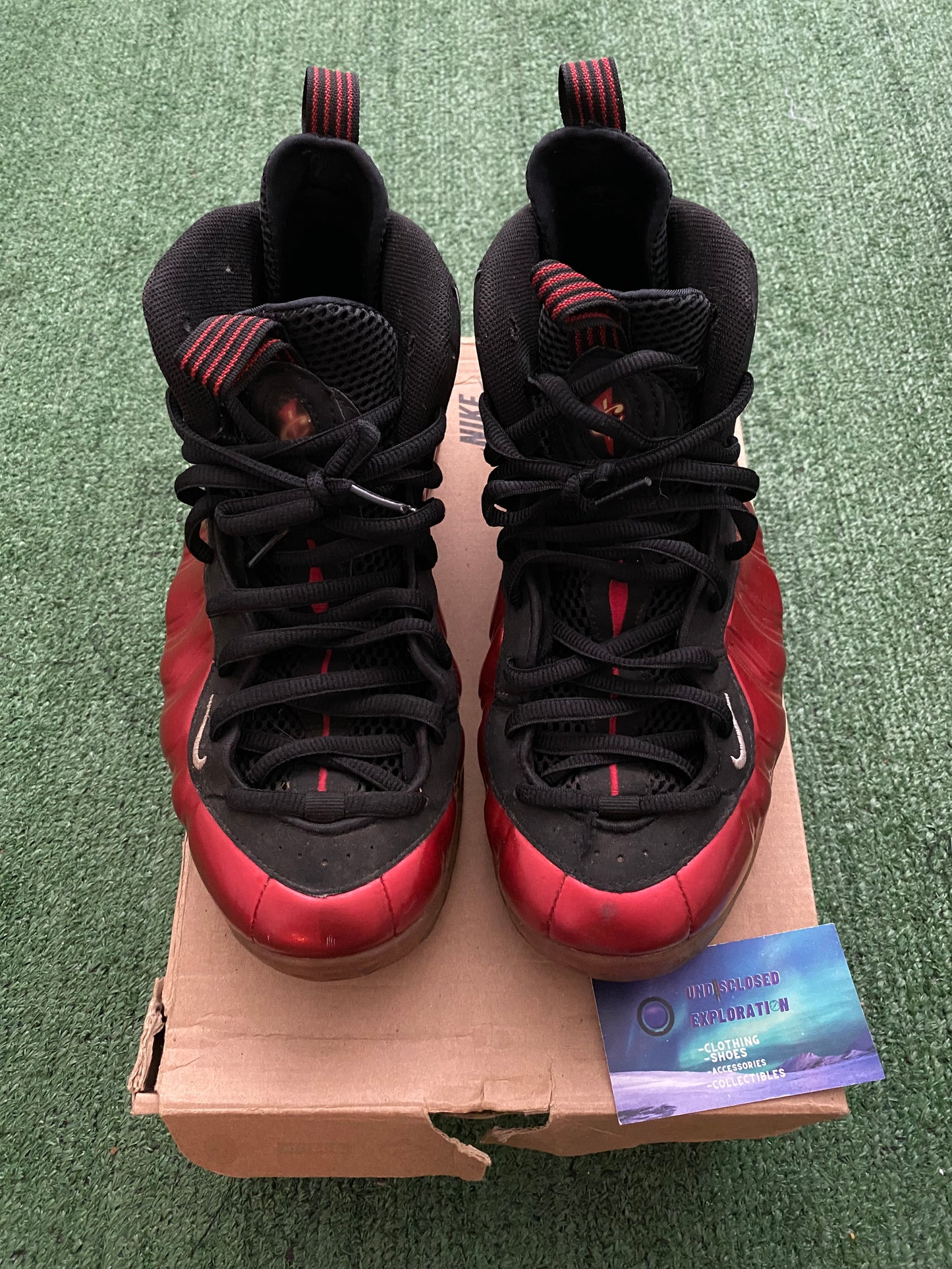 Nike Air Foamposite One metallic red 2012 size 10men/11.5women