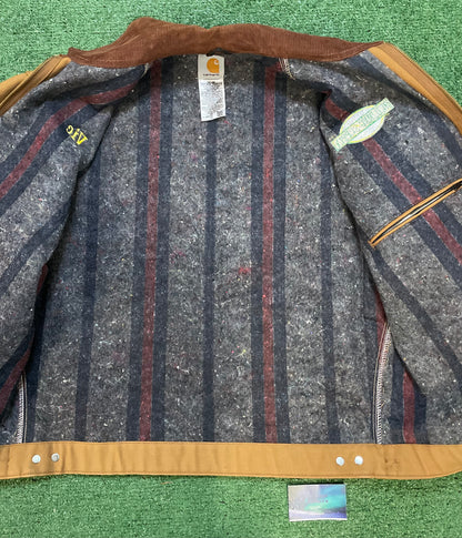 Vintage 2000s Carhartt Detroit tan jacket