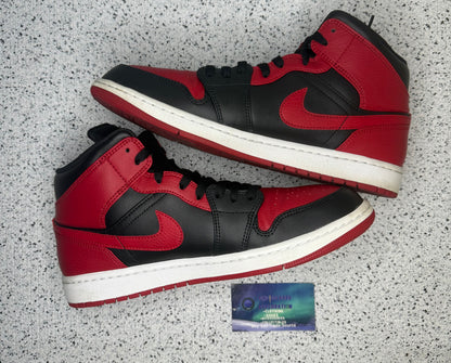 Jordan 1 Mid Banned 10.5 Men/12 Women “Preowned”